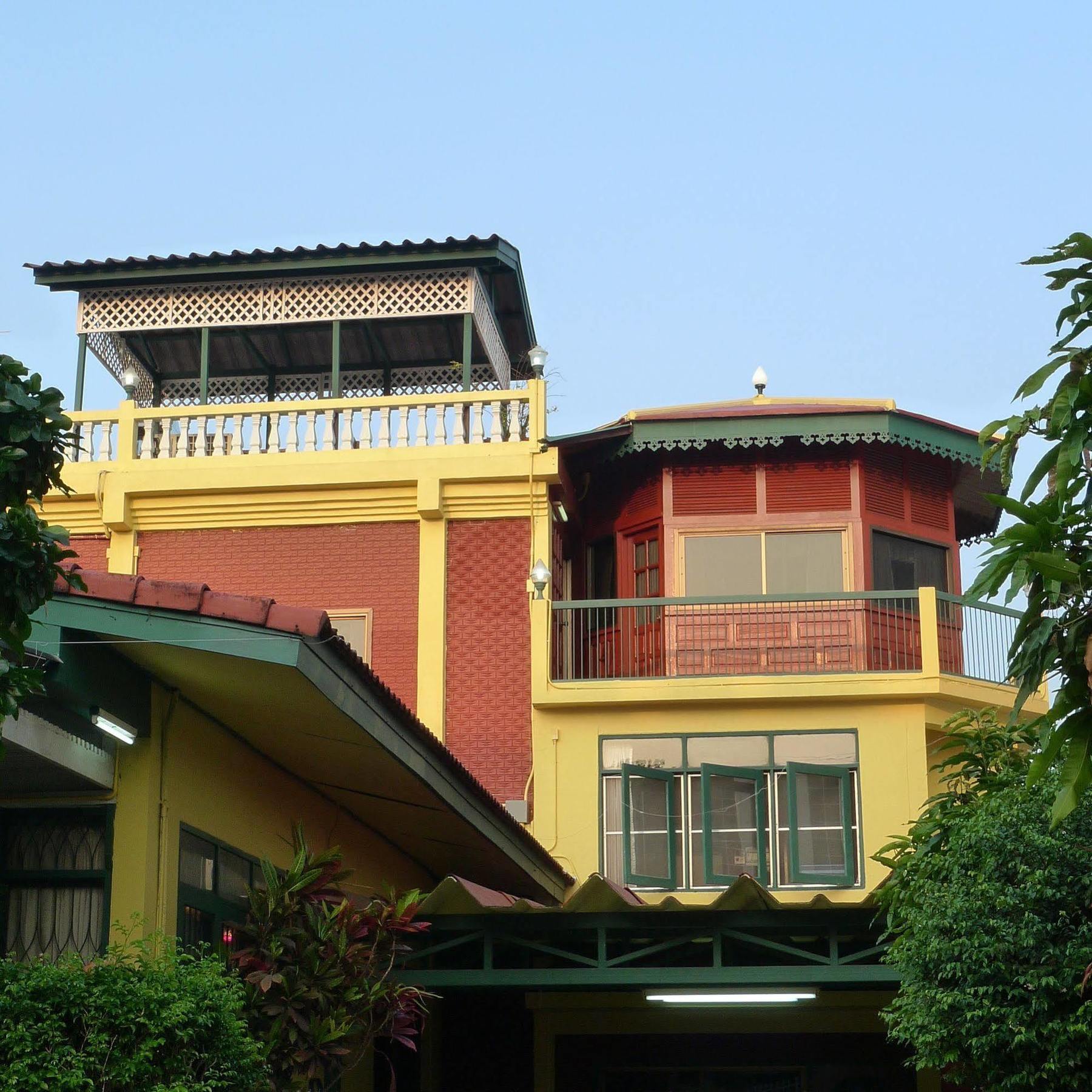 Отель Baan Kaewta Чиангмай Экстерьер фото