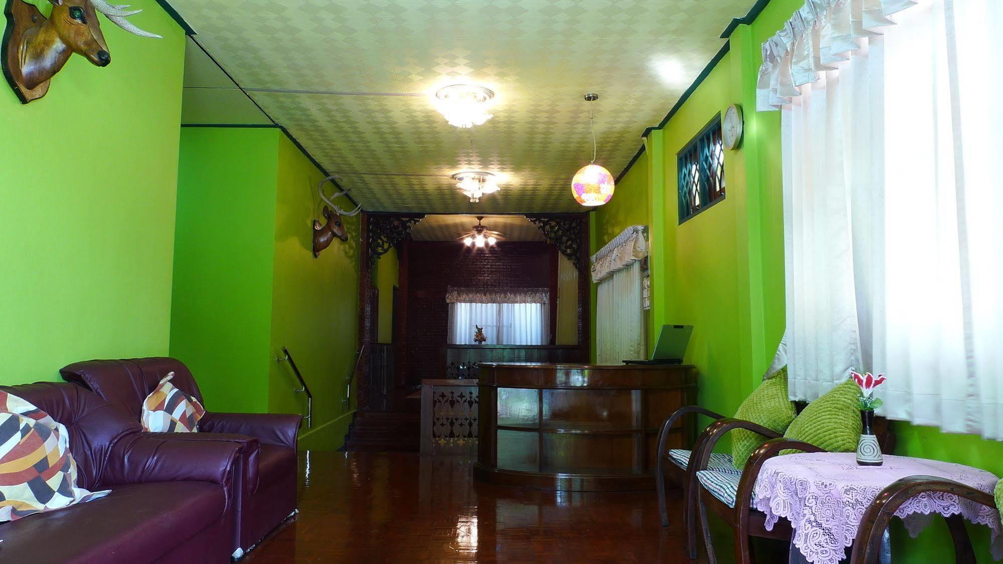 Отель Baan Kaewta Чиангмай Экстерьер фото
